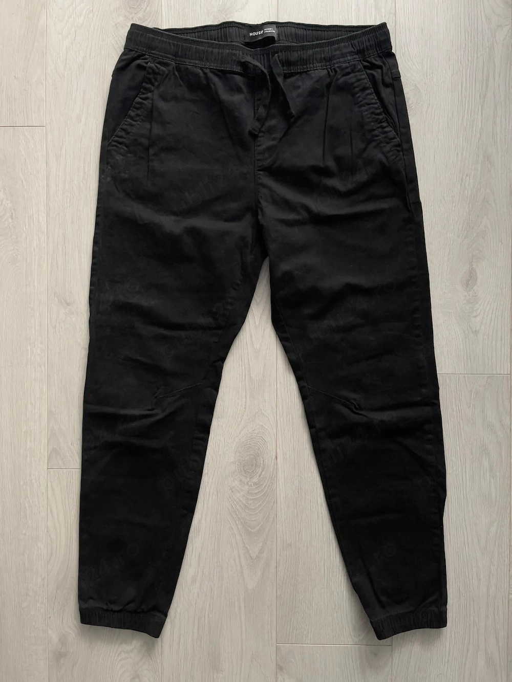 Pantaloni House, marime L, conditie excelenta
