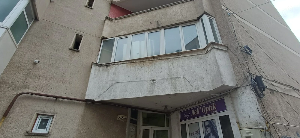 Inchiriere spatiu comercial Deva, Bdul I.Maniu, Bl.L4, mezanin, intrare separata spatele blocului