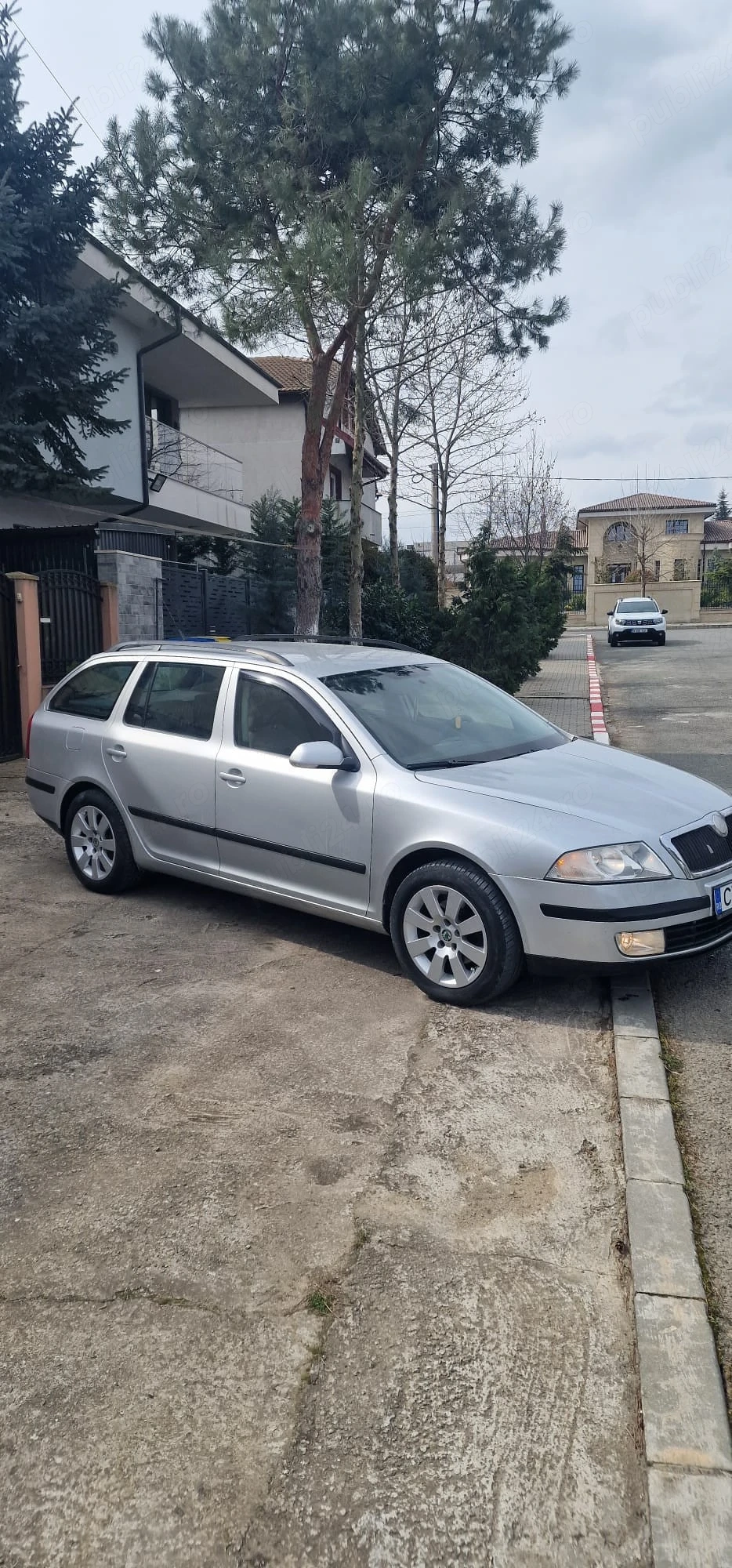 Skoda Octavia 2 2.0 TDI 140 cp an 2006 cutie manuală, îngrijit 