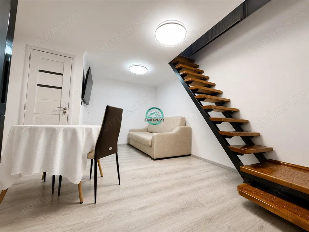 Garsoniera pe 2 niveluri de inchiriat, zona semicentrala
