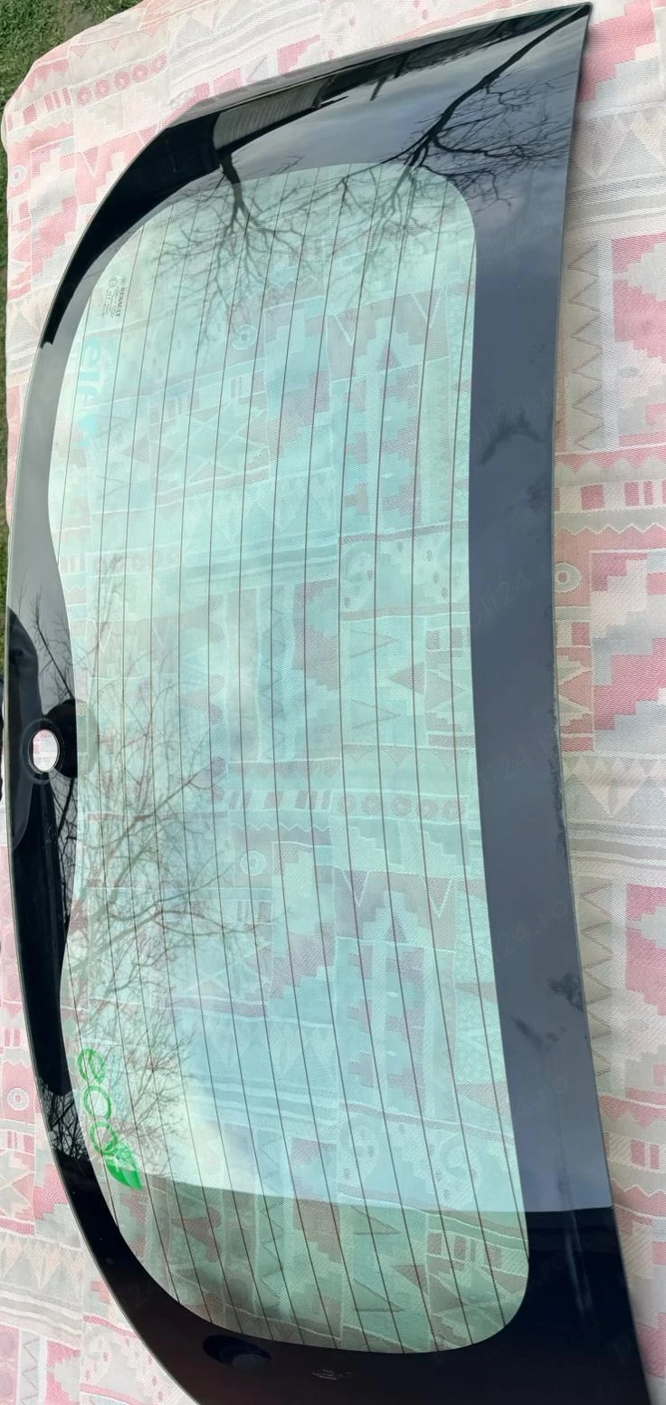 Geam lunetă renault clio 4 break