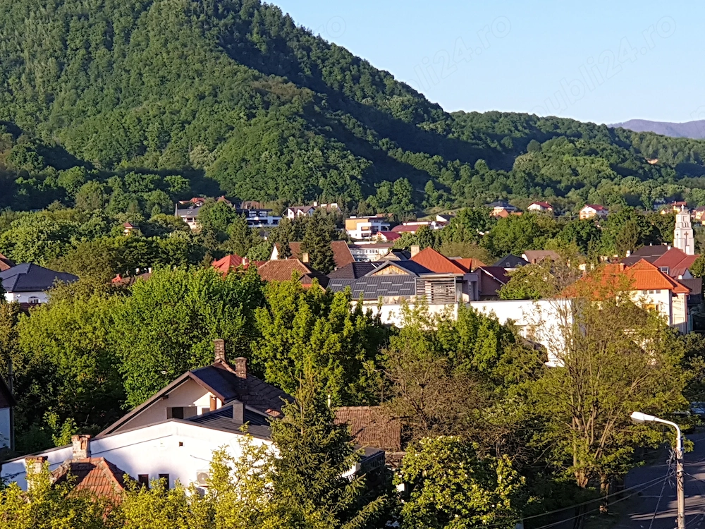 Închiriez ap .4cam st ferenczi Karoly 37 19cu 400 e