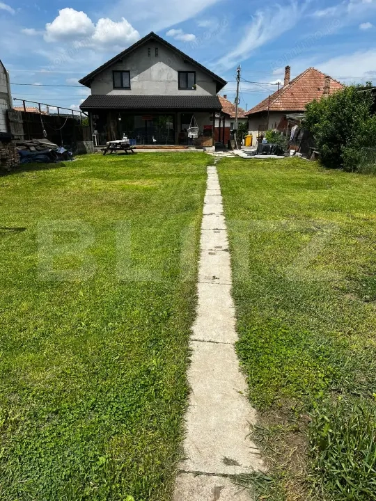 Casa superba in Tarnaveni, 200mp! 