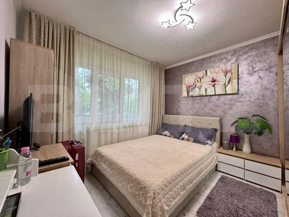 Apartament cu 2 camere, decomandat