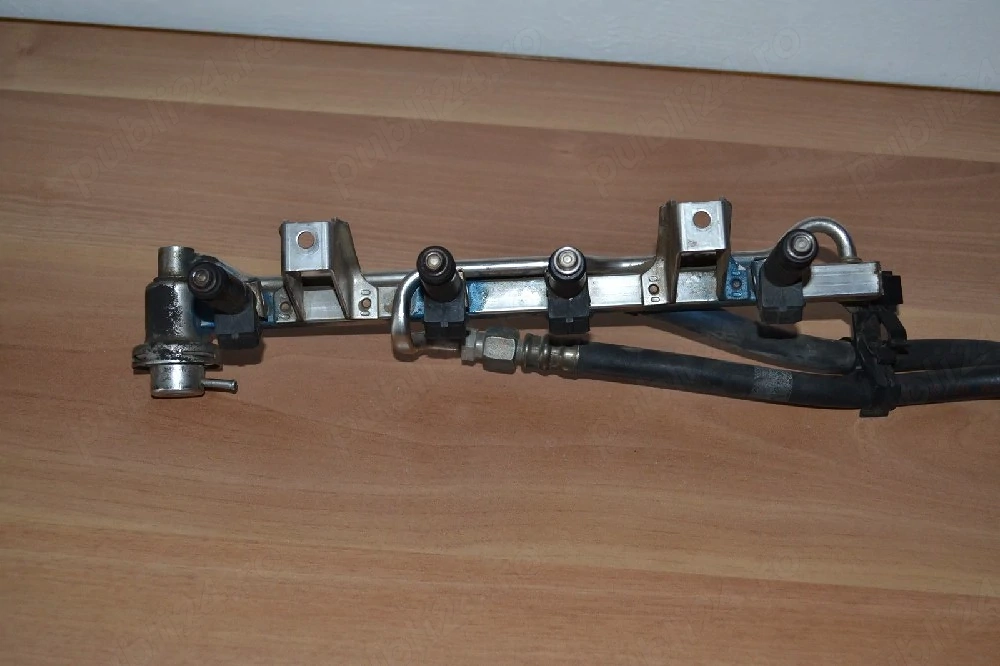 Rampă+Injectoare Passat B5.5 1.6 ALZ