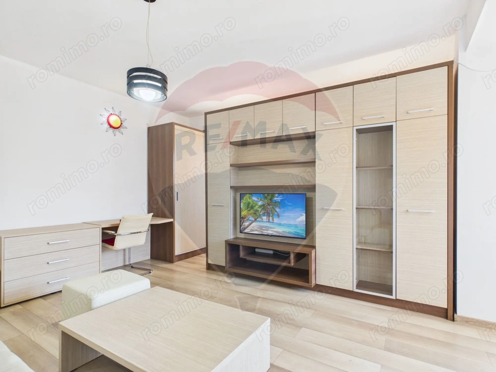 Garsoniera studio de vanzare, centrala proprie, zona Valea Ialomitei