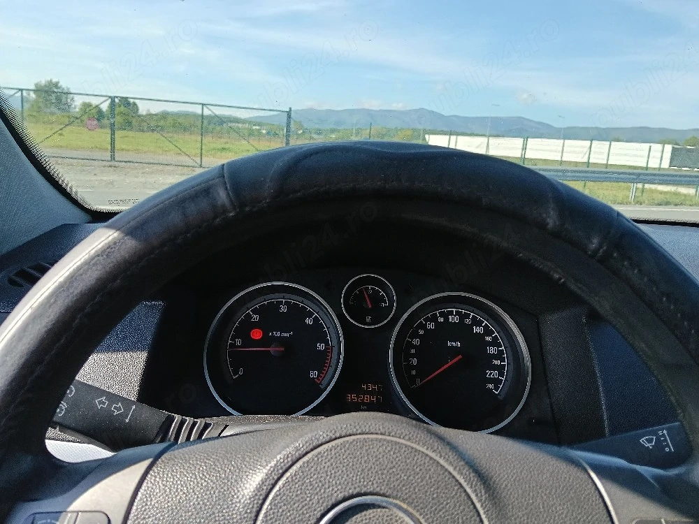 vând Opel Astra h 1.7 din 2005