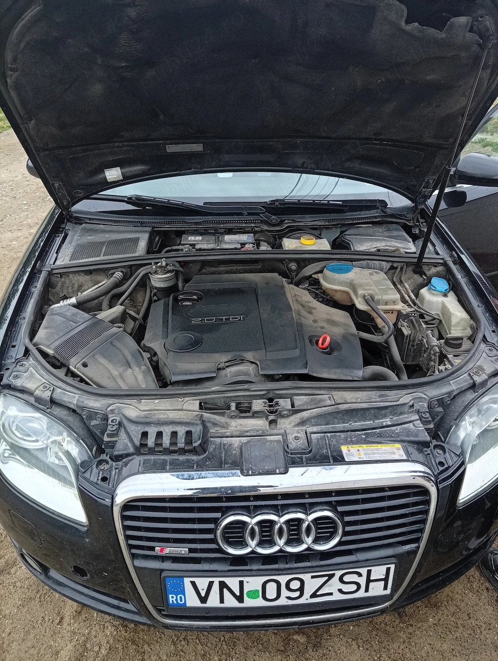 Vând audi A4 s line taxe la zi  