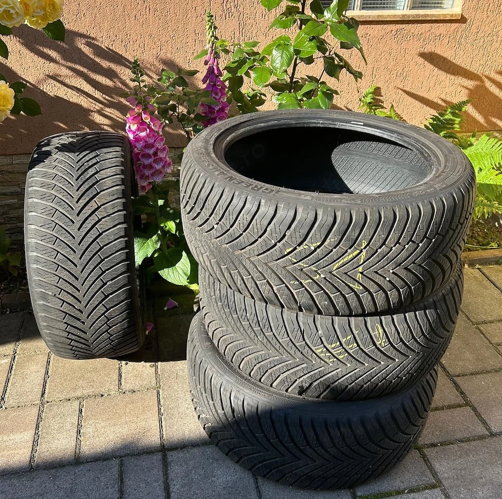 Anvelope All Season 225/45R17