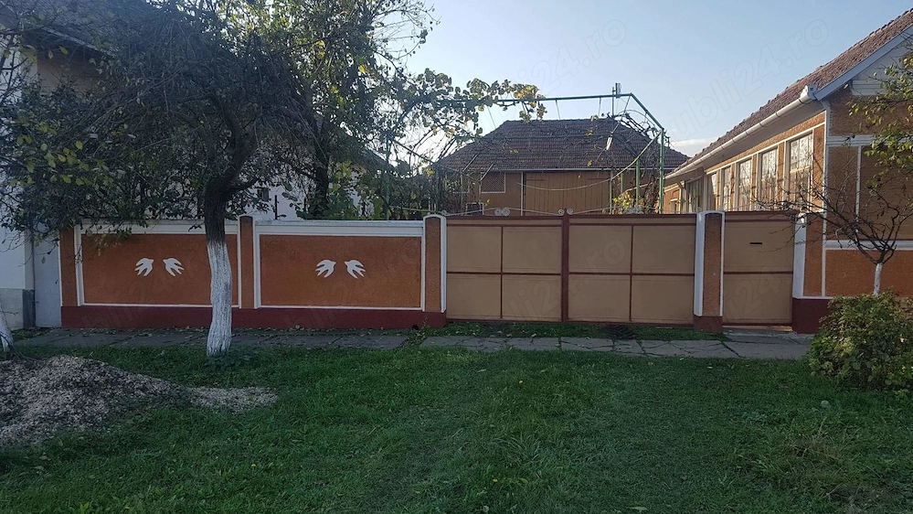 Vand casa cu 3 camere in comuna Fibis judetul Timis 