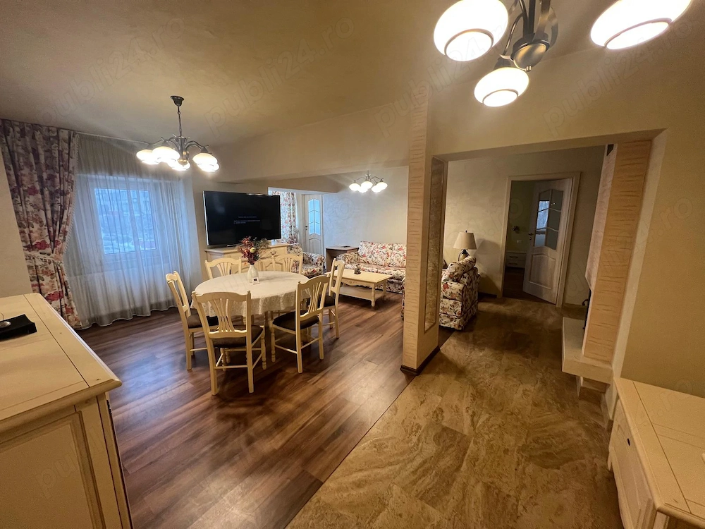 Apartament modern 4 camere de închiriat