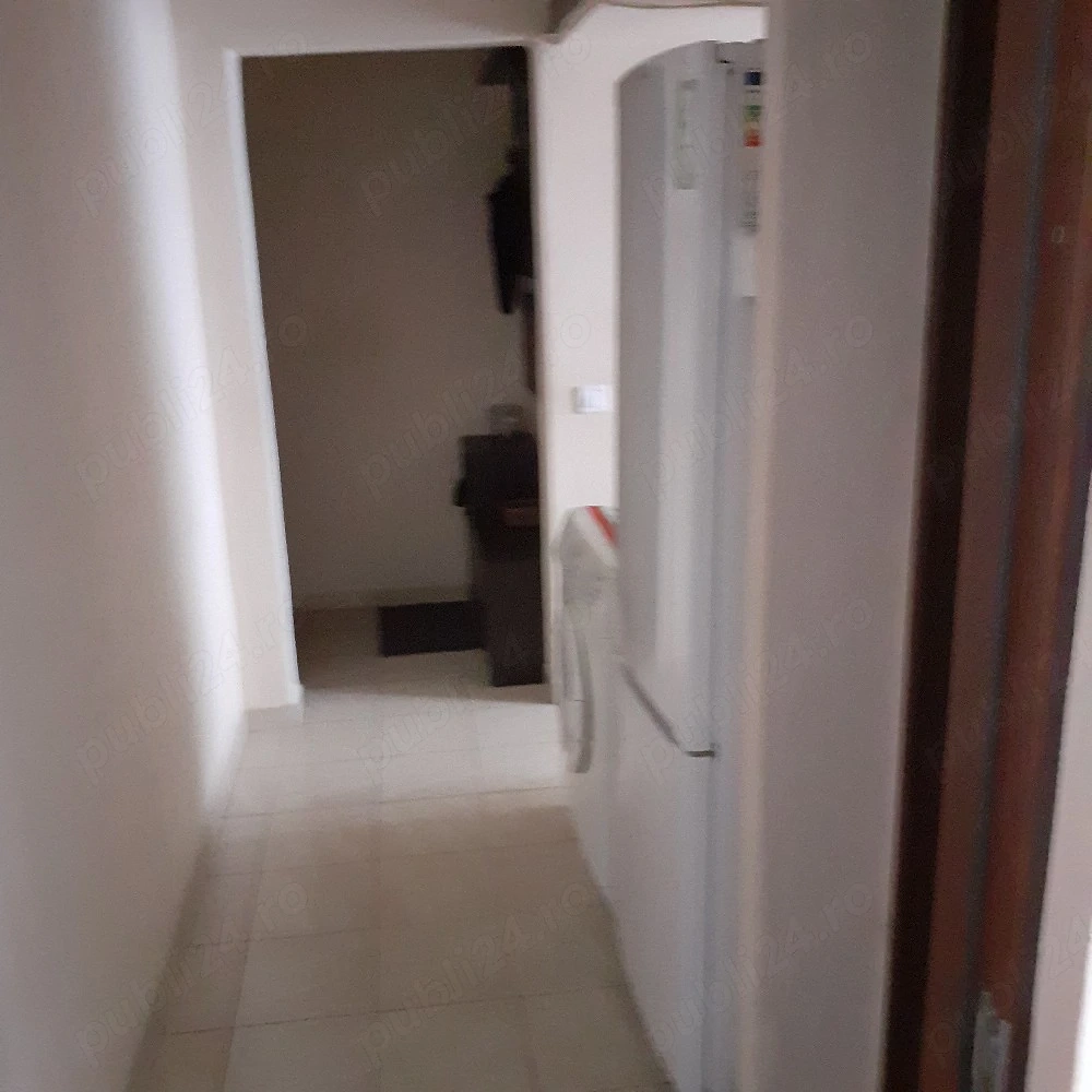 Persoană fizică,vând apartament 2 camere,et.1,zonă centrală,renovat întegral