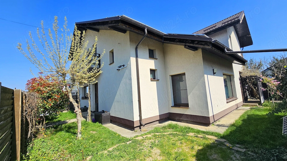 Vila individuala P+1 moderna cu panouri fotovoltaice si dosar prosumator