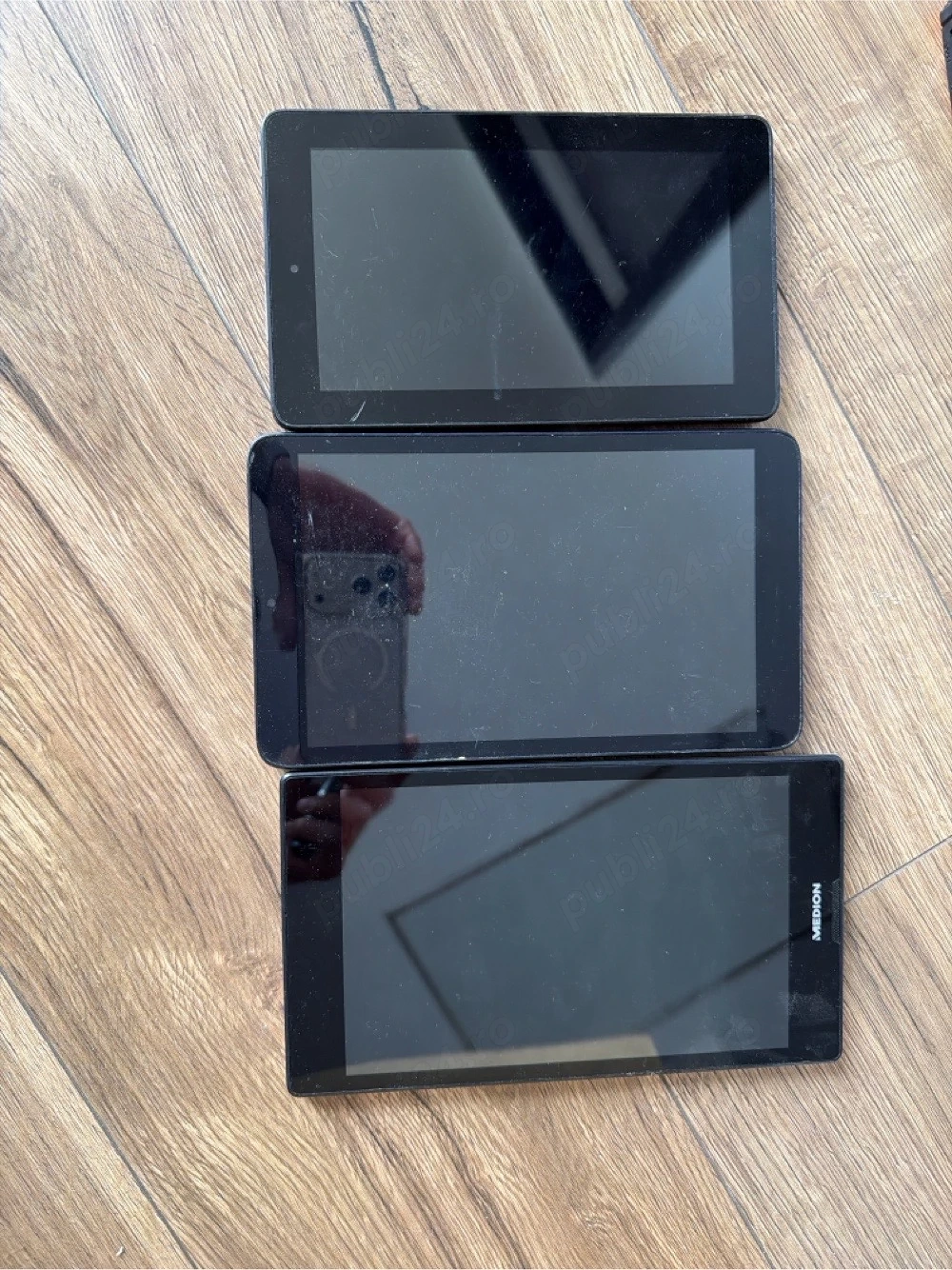 Lot 10 tablete vechi defecte pentru piese reparații (iPad, Samsung, Acer, Amazon)