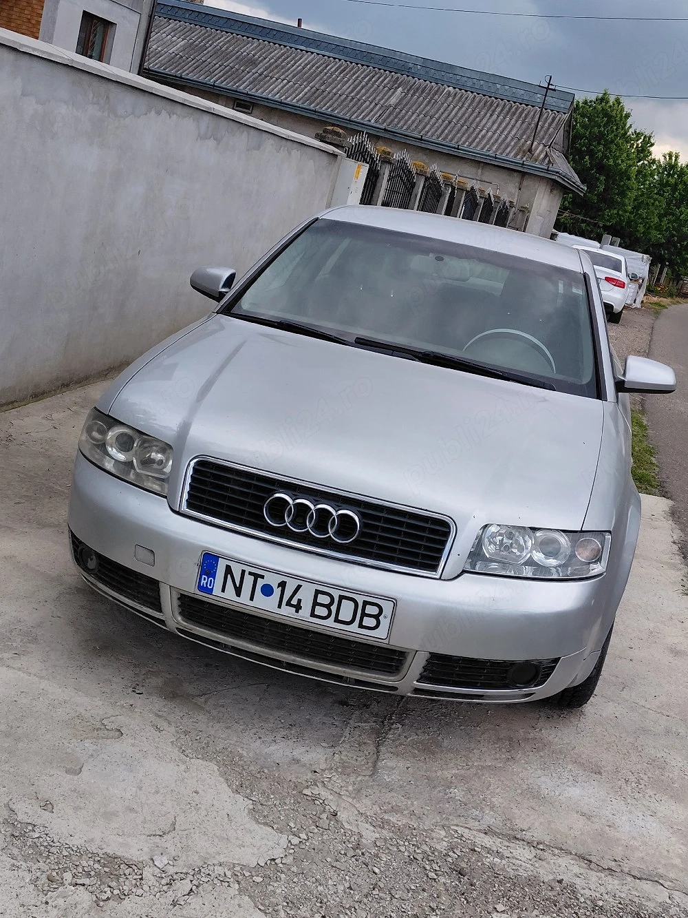 Vând Audi a4b6 