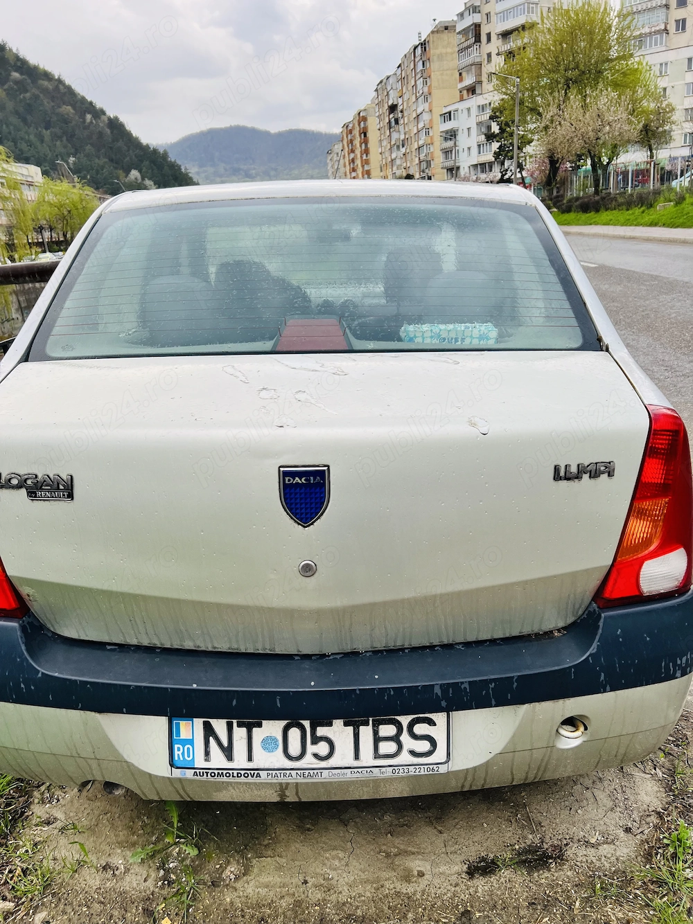 Vând dacia logan în bune condiții