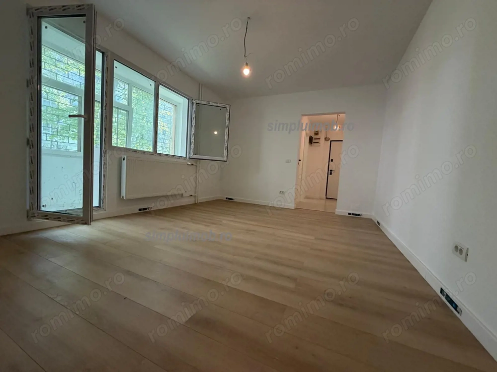 Metrou Titan renovat complet 3 camere