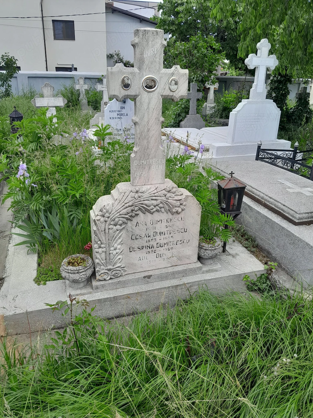 Vand loc de veci in cimitirul Ghencea 1