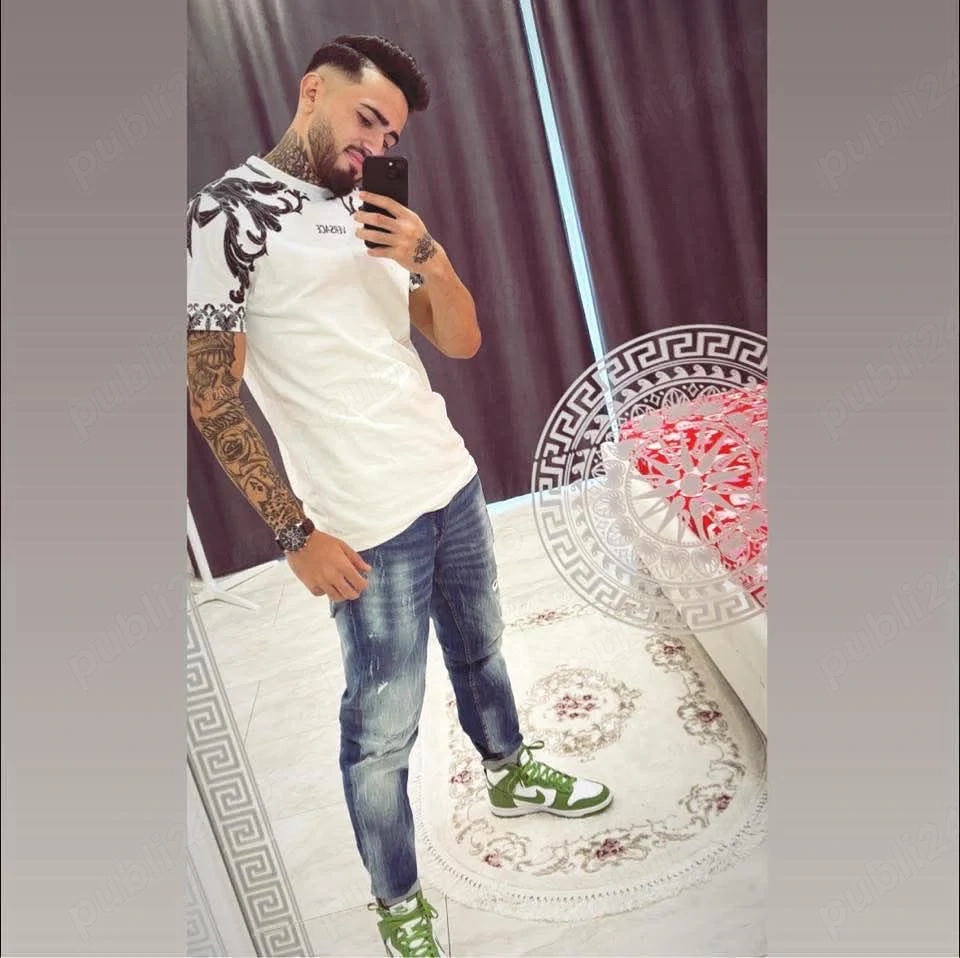 Yanis baiat bisexual dotat