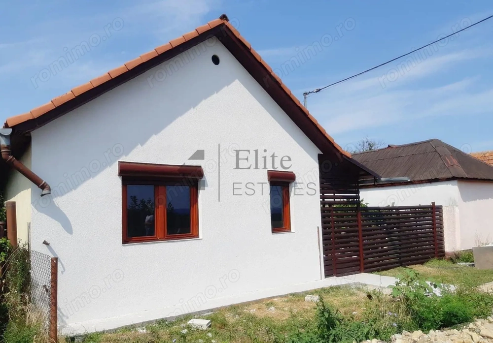 Hala de inchiriat 180 mp +spatii birouri la 20 de minute de Oradea