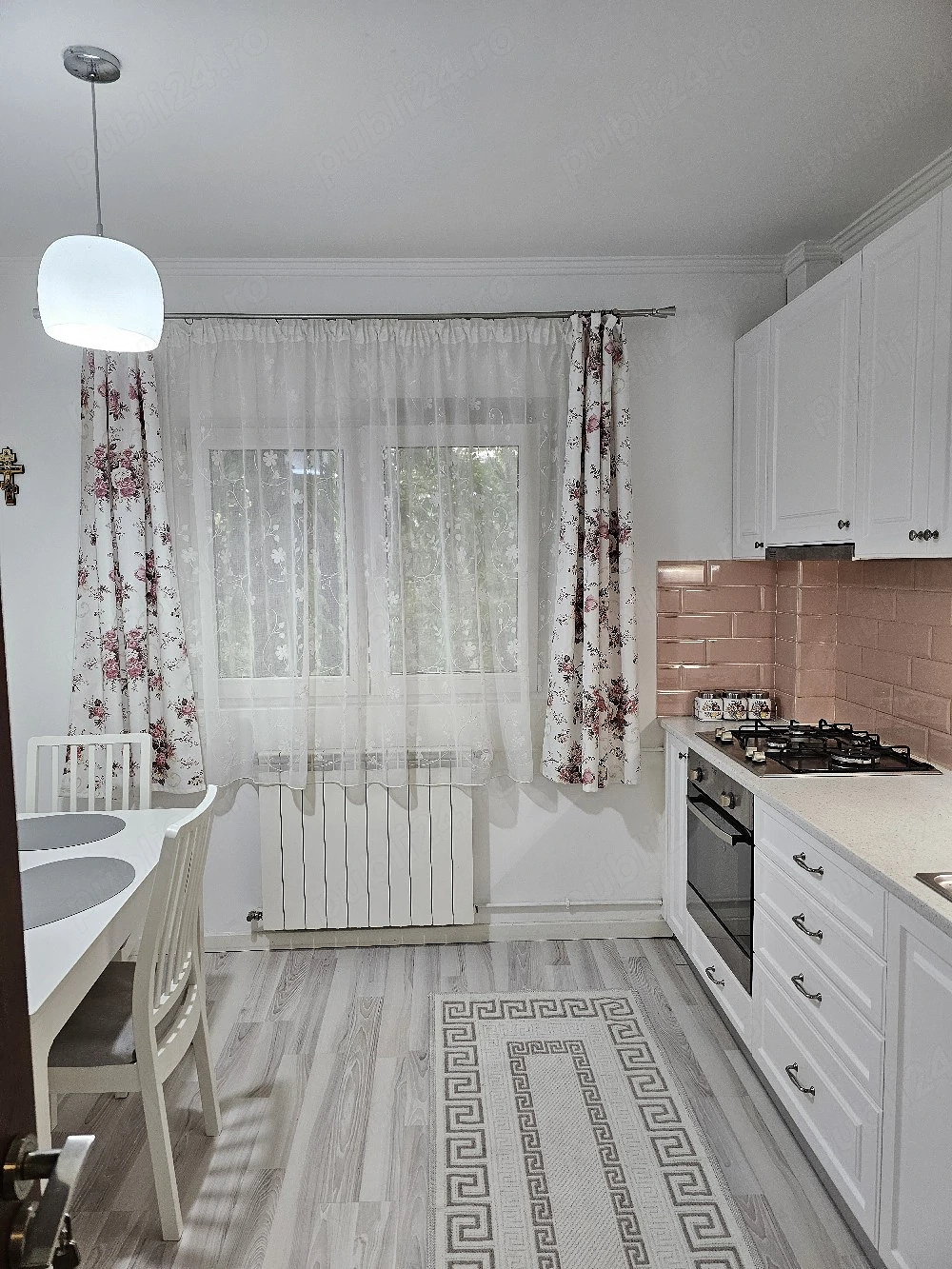 Proprietar, închiriez apartament cu 2 camere, loc de parcare, Mall Vitan