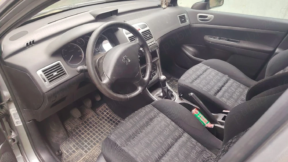 vând Peugeot 307