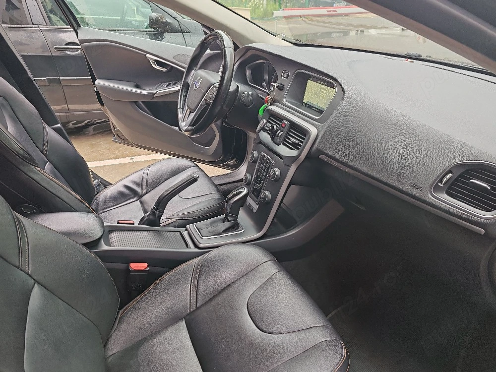 Volvo V40 Cross Country D4