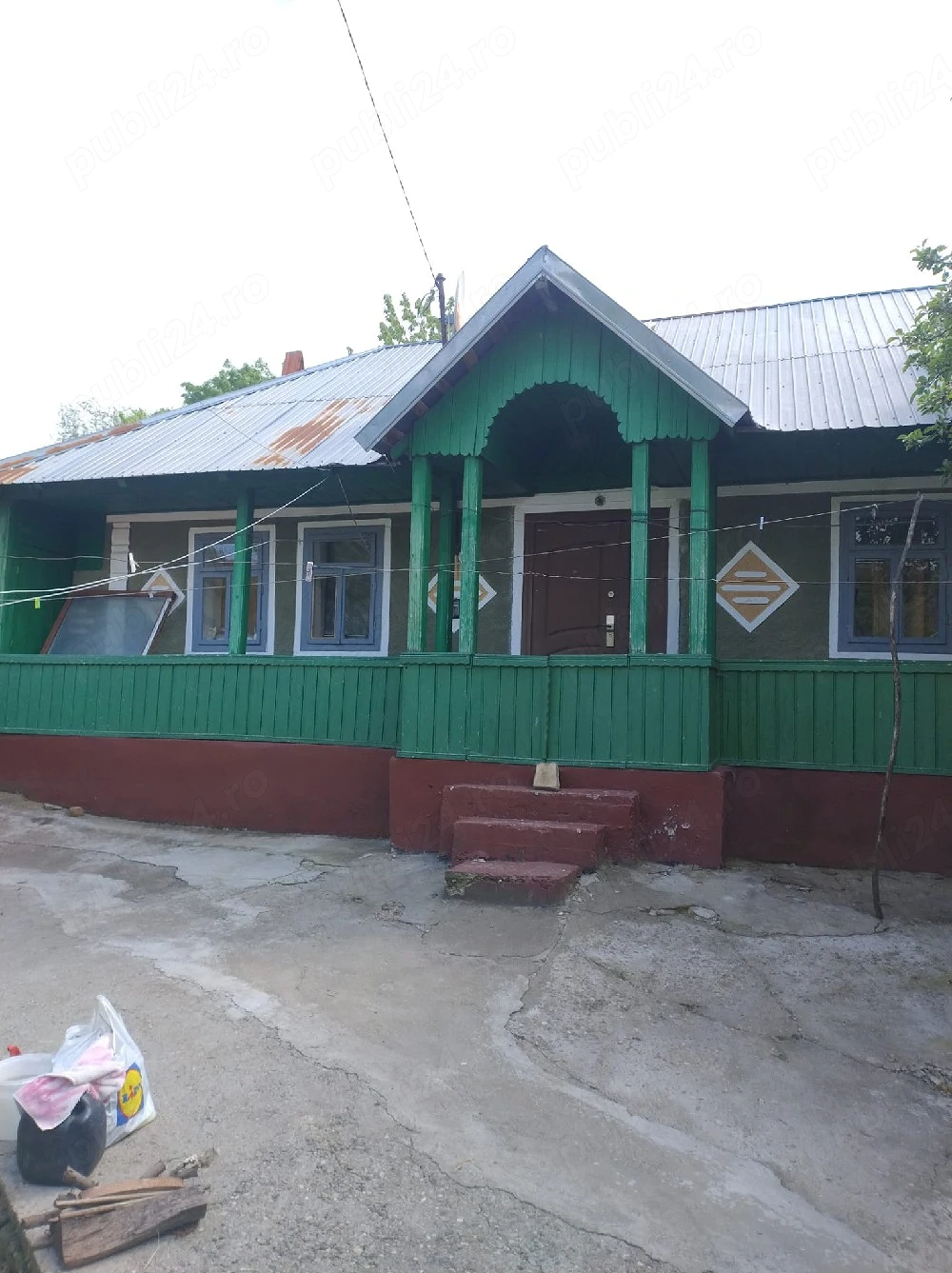Casă de vânzare