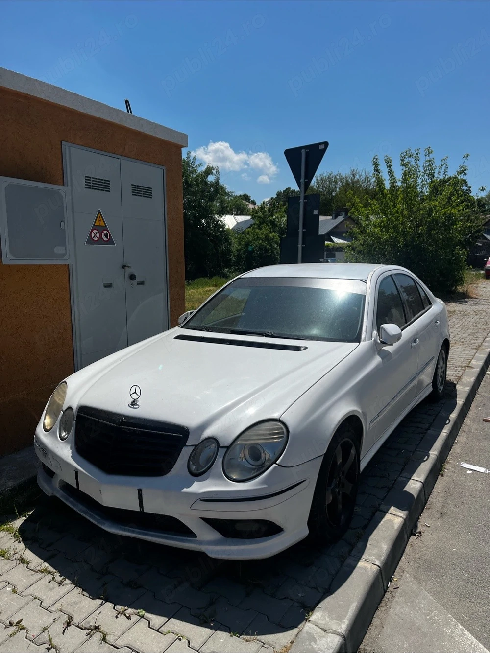 Vand Sau Schimb cu E90 E60