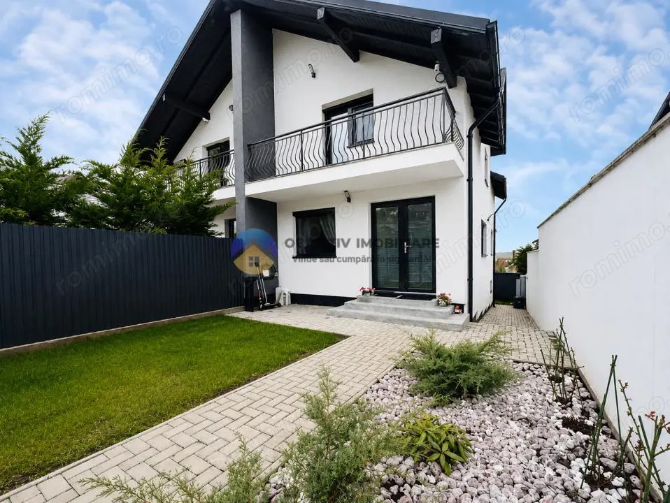 Casa tip duplex de vânzare – zona Fermelor , Piatra Neamt gata de mutat