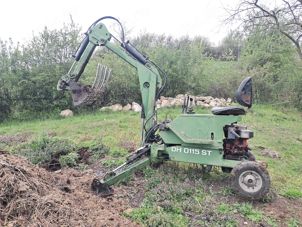 Mini escavator