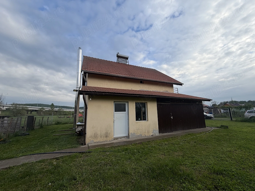 Casă de vânzare   spațioasă, complet mobilată, gata de mutat