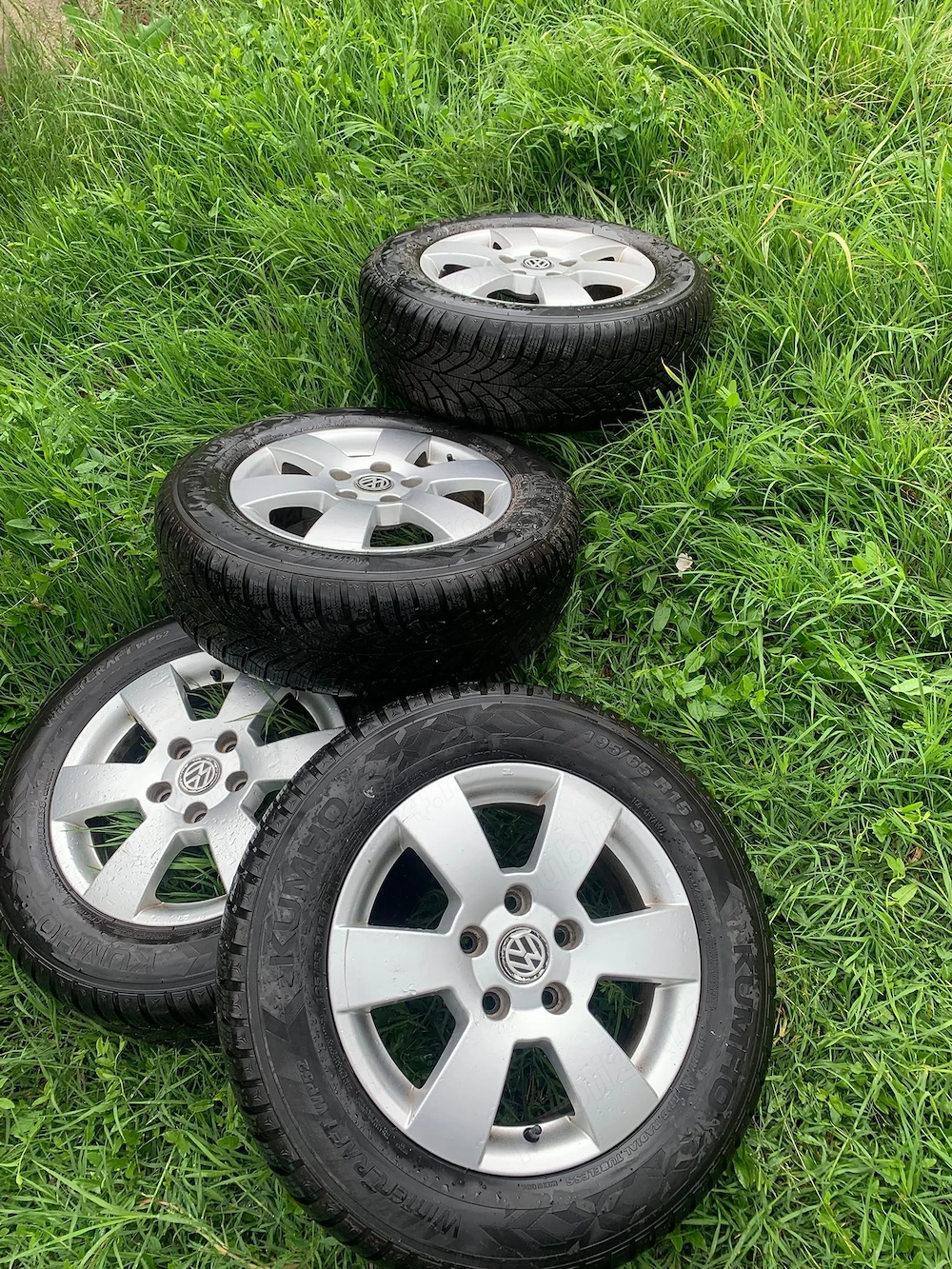 Jante aliaj si cauciucuri iarna 195/65R15 pentru golf 5 skoda 2 touran 5x112