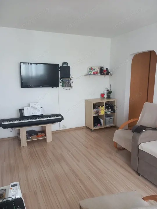 Apartament 2 camere de vanzare, 50.28 mp, semimobilat, Ploiesti Vest 