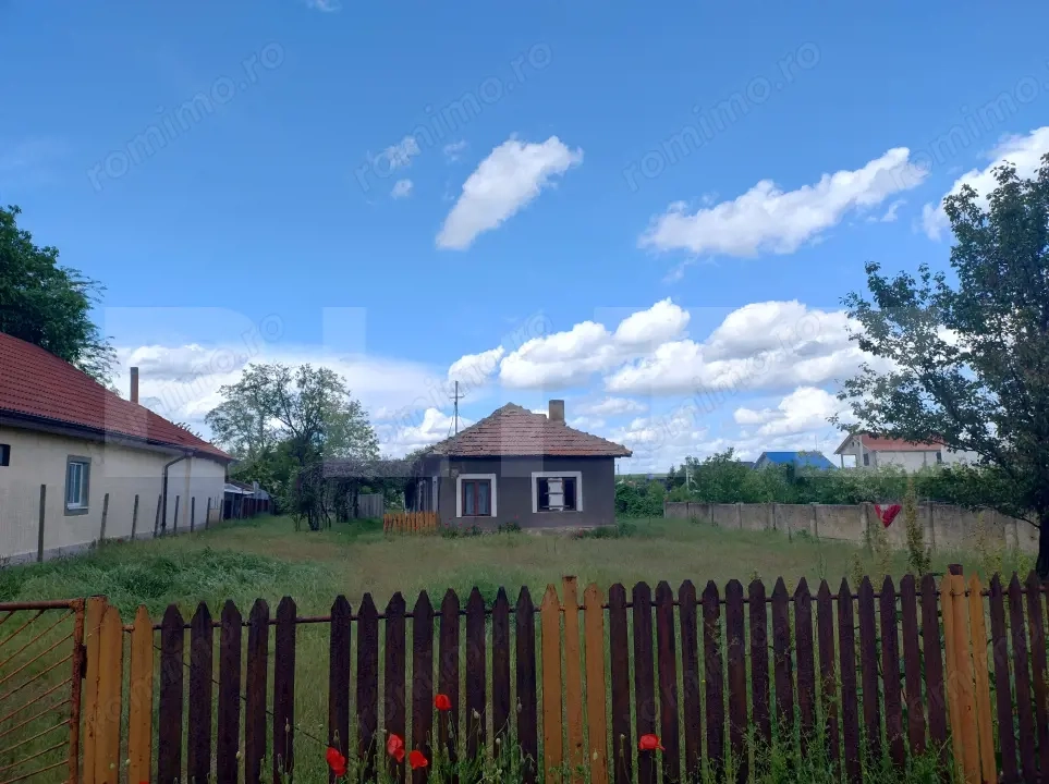 Teren si casa demolabilă, 1362 mp, 16 m deschidere, zona Malu Mare 
