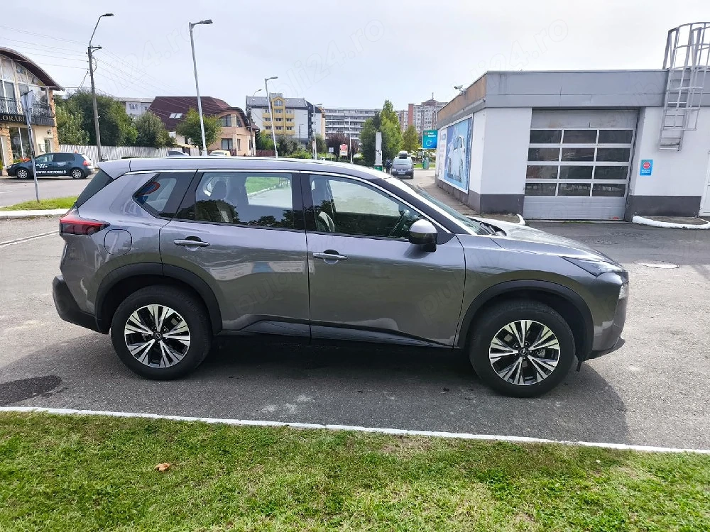 Nissan X-Trail, an 2023, km 13.285, 163 CP, garantie