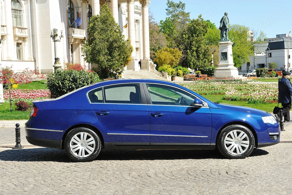 VW  Passat 2.0 din 25.11.2005  ,cu 42.400 Km la bord