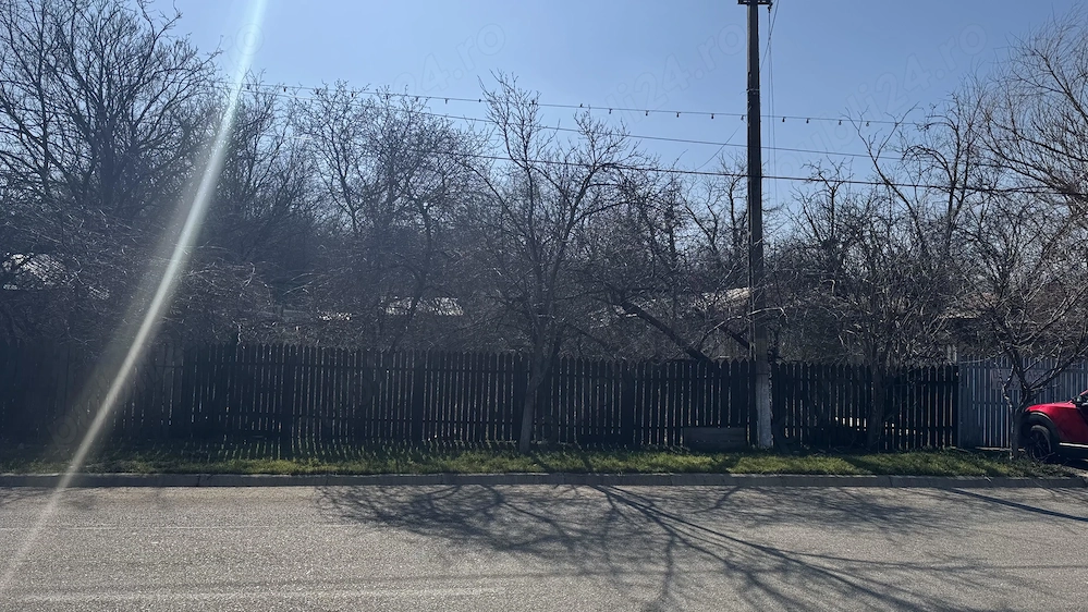 De vânzare: Casă + Teren de 2600 mp în Centrul Comunei Grebănu (5 km de Rm. Sărat)