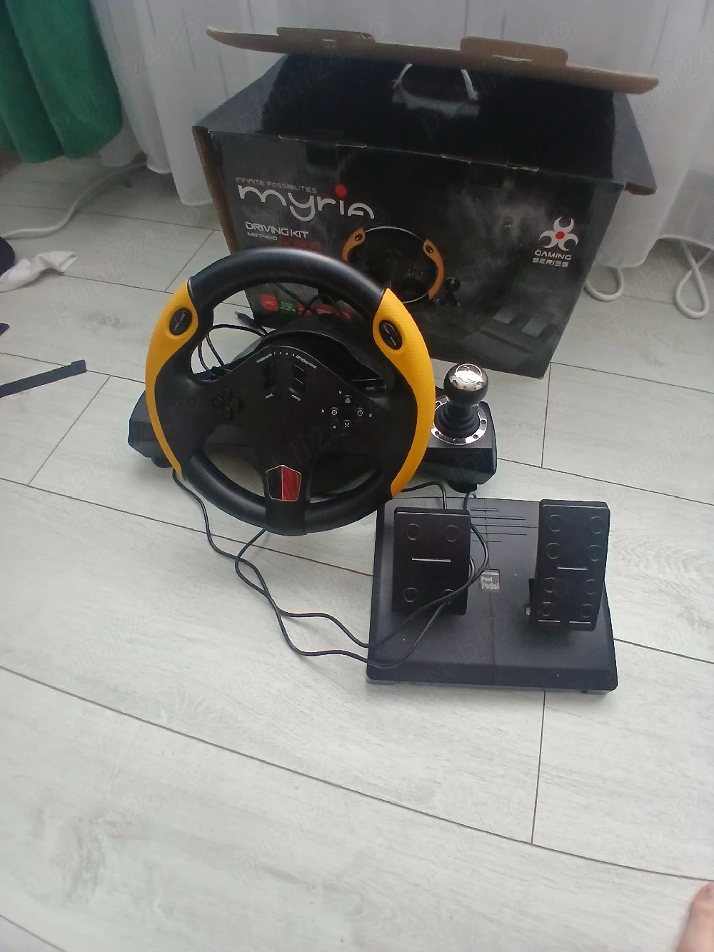 Vănd volan gaming myria MG7400