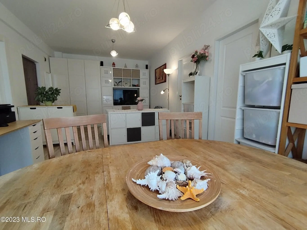 Închiriez apartament 3 camere, cartier Europa - 550 euro