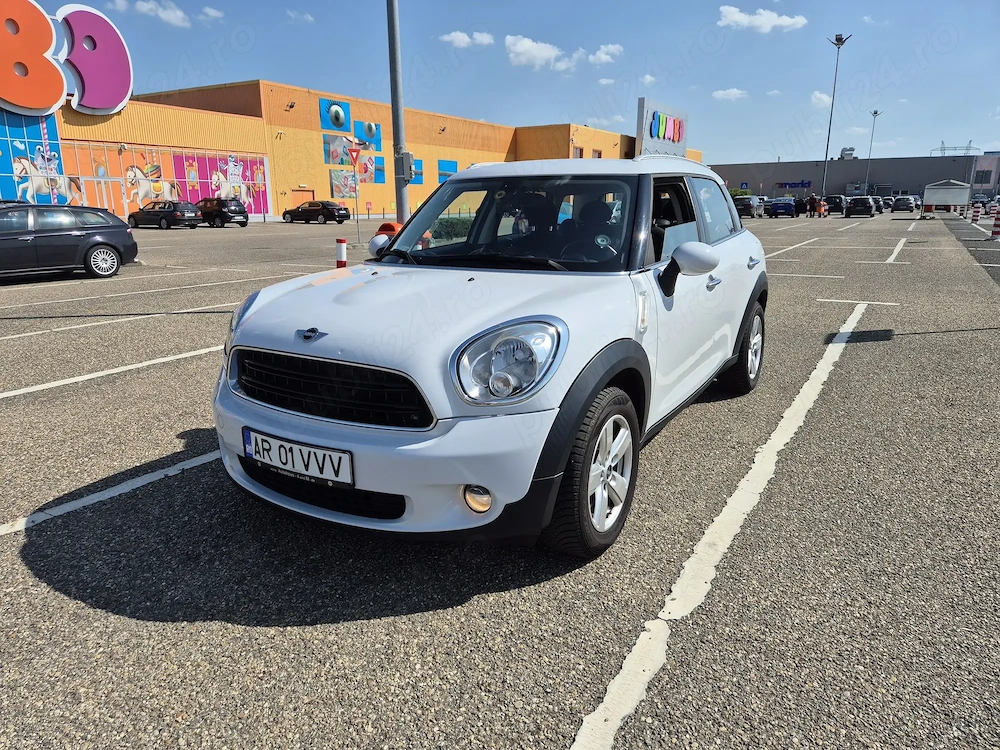 Vând Mini Cooper Countryman 