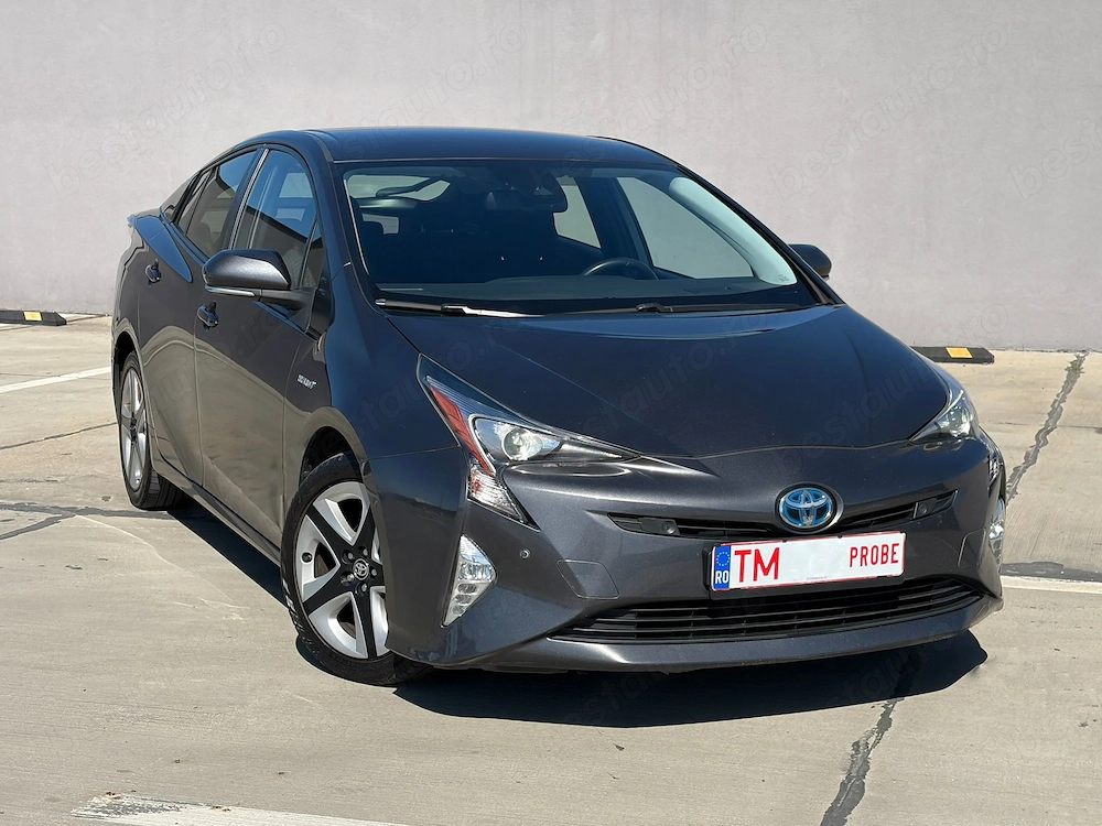 Toyota Prius 4 Hibryd nerulat RO, Rate fixe, Garantie