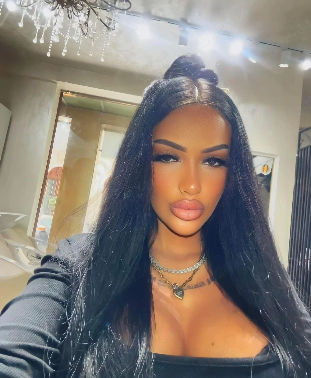 transexuala bruneta dotata cu chef
