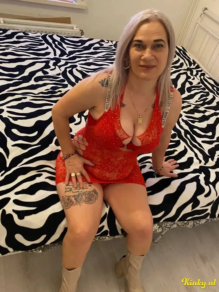 Horny Milf , Doamnă Matură ,Sexy  Poze reale 100%