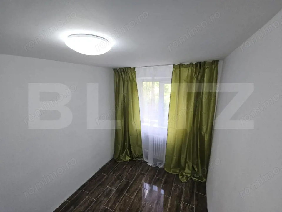 Cameră cămin, 10 mp, baie proprie, etaj 1, zona Bularga 