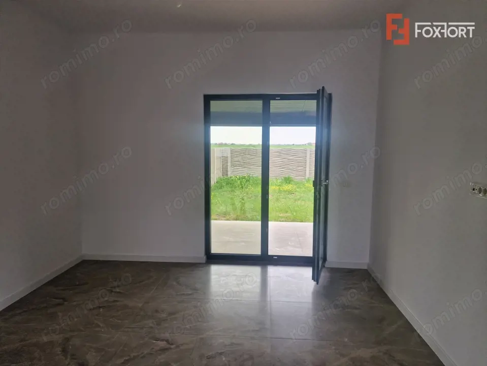 Duplex de vanzare cu 3 camere - zona Mosnita Noua