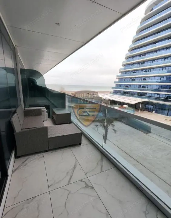 Studio Mamaia Nord White Titanic 43mp et 2/8 balcon vedere la mare mobilat