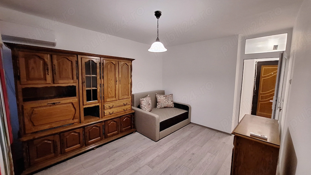 Garsoniera cf 1 de Închiriat zona Uta 