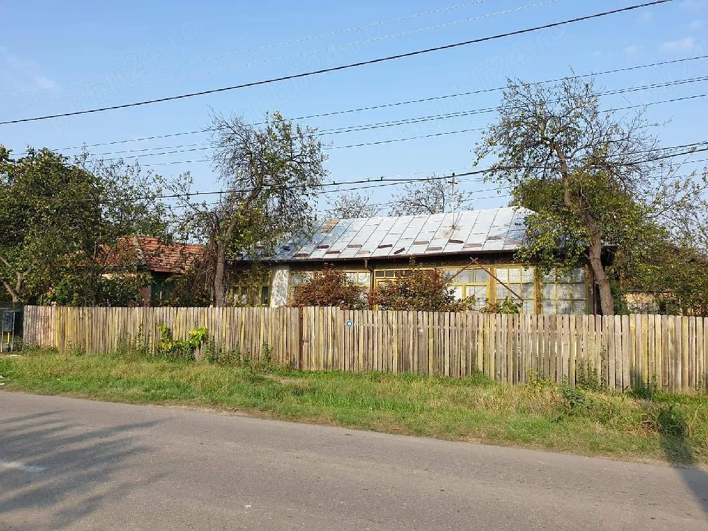 Casă și teren intravilan 2.640 mp   sat Meri, comuna Drăgănești, Prahova