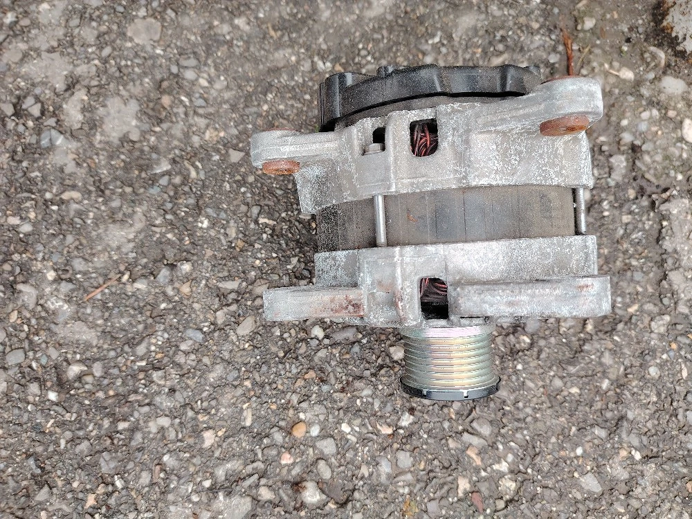 Vând alternator Logan 2023 motor 1000 turbo 